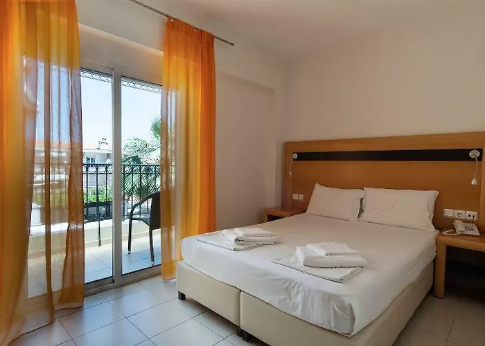 Olympia Hotel 3*