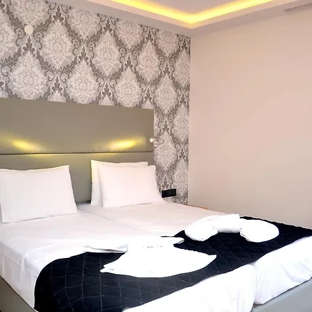 Olympia Hotel 3*